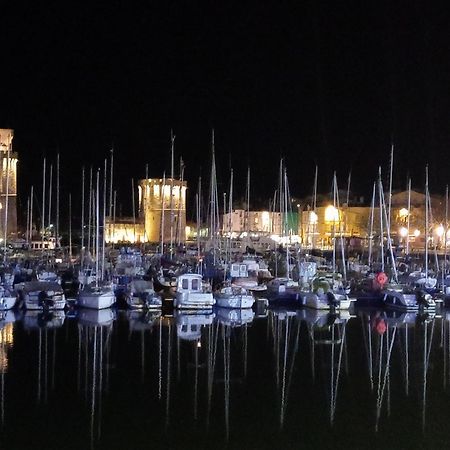 Apartament Les Arcades, T2 En Hypercentre La Rochelle  Zewnętrze zdjęcie